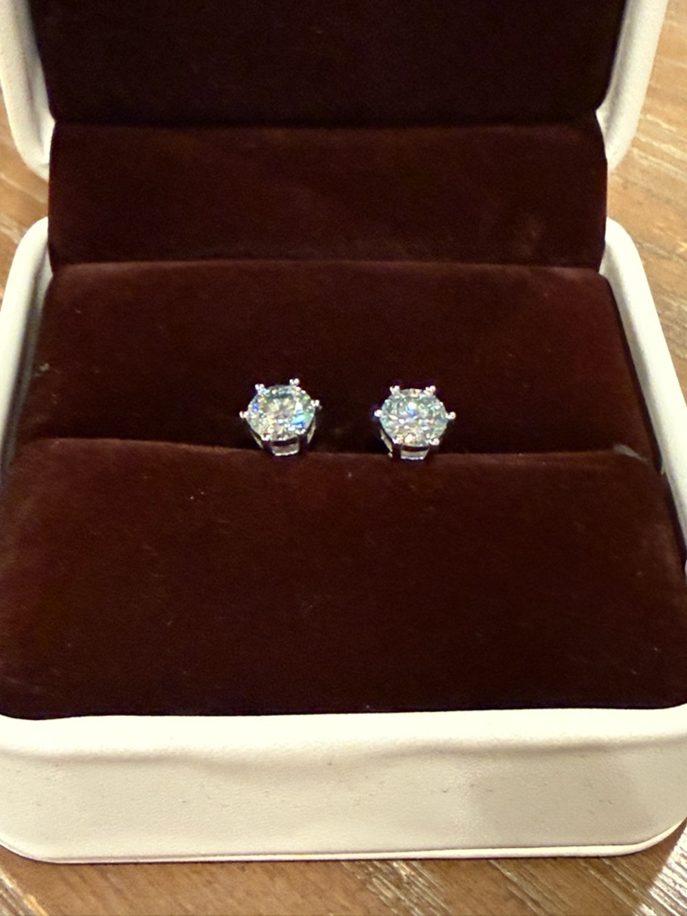 4CT Moissanite Stud Earrings 8mm Round D VVS1 Diamond Look GRA Certified Gift